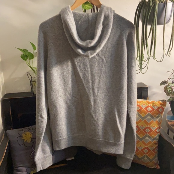 Men’s light sweater - Picture 3 of 5